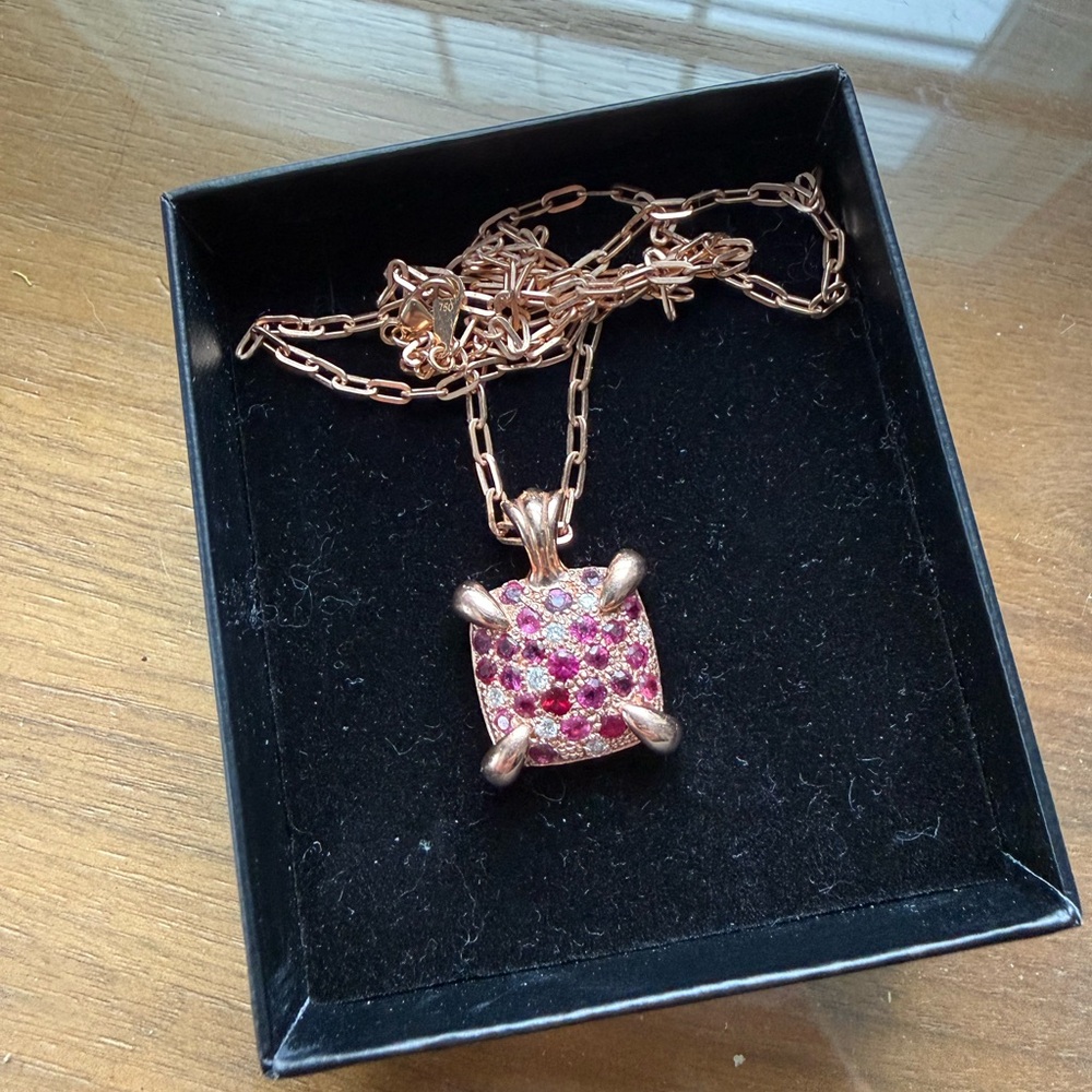 One of a kind! 14K Rose Gold Ruby & Diamond Pendant on 20” elongated cable chain - Picture 9 of 11